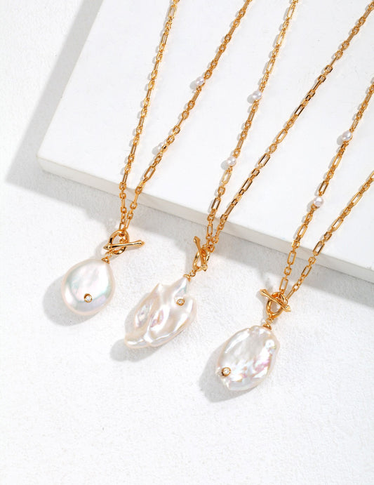 Ocean's Treasure Natural Baroque Pearl Pendant Necklace